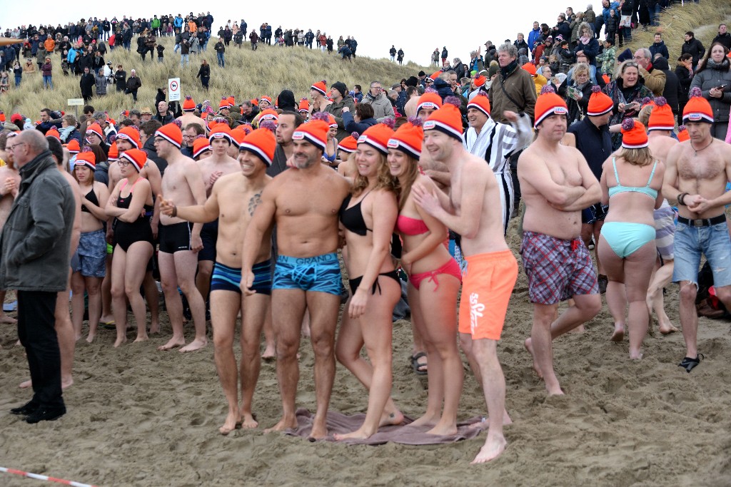 ../Images/Nieuwjaarsduik Nederzandt 2018 022.jpg